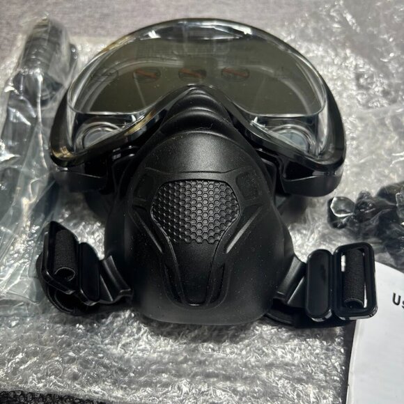 Adult Full Face Snorkel Mask with Detachable Camera Mount and Dry Top Breathing - Picture 8 of 9